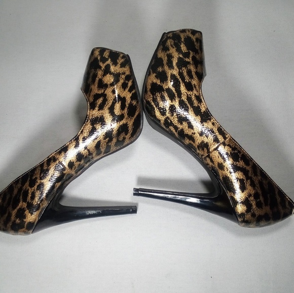 Steve Madden Women's Heels
Size 7.5 - Picture 2 of 5